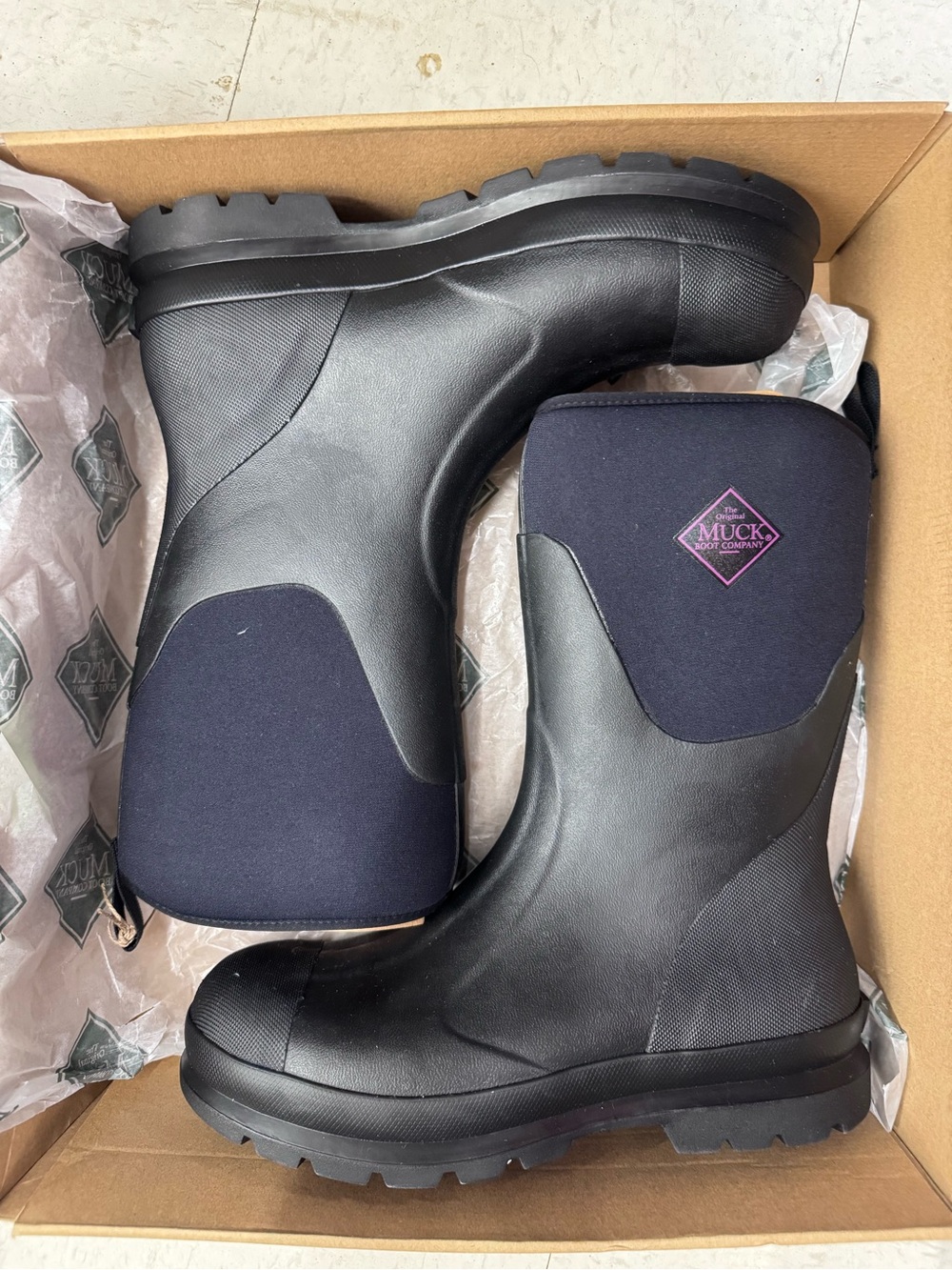 The Original Muck Boot Co. Women's Muck Boot Chore Classic Mid Boot